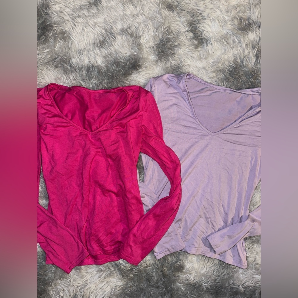 Bright Pink & Light Purple Long Sleeve V-Neck Tops - EUC